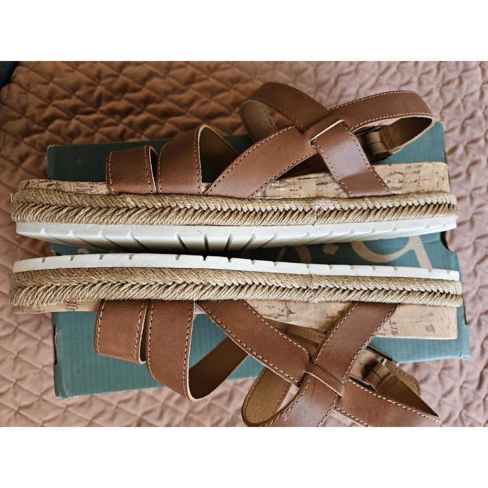 NIB BOC Shoes "Harper" Light Brown Sling Back Sandals With Box, Size 10M - Picture 7 of 9